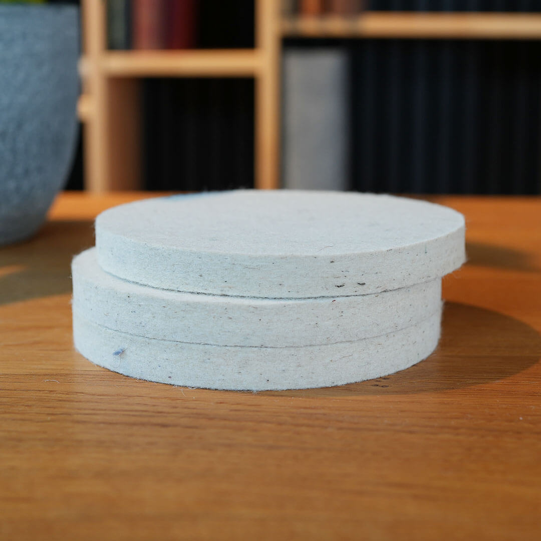 weiße Filz Platten