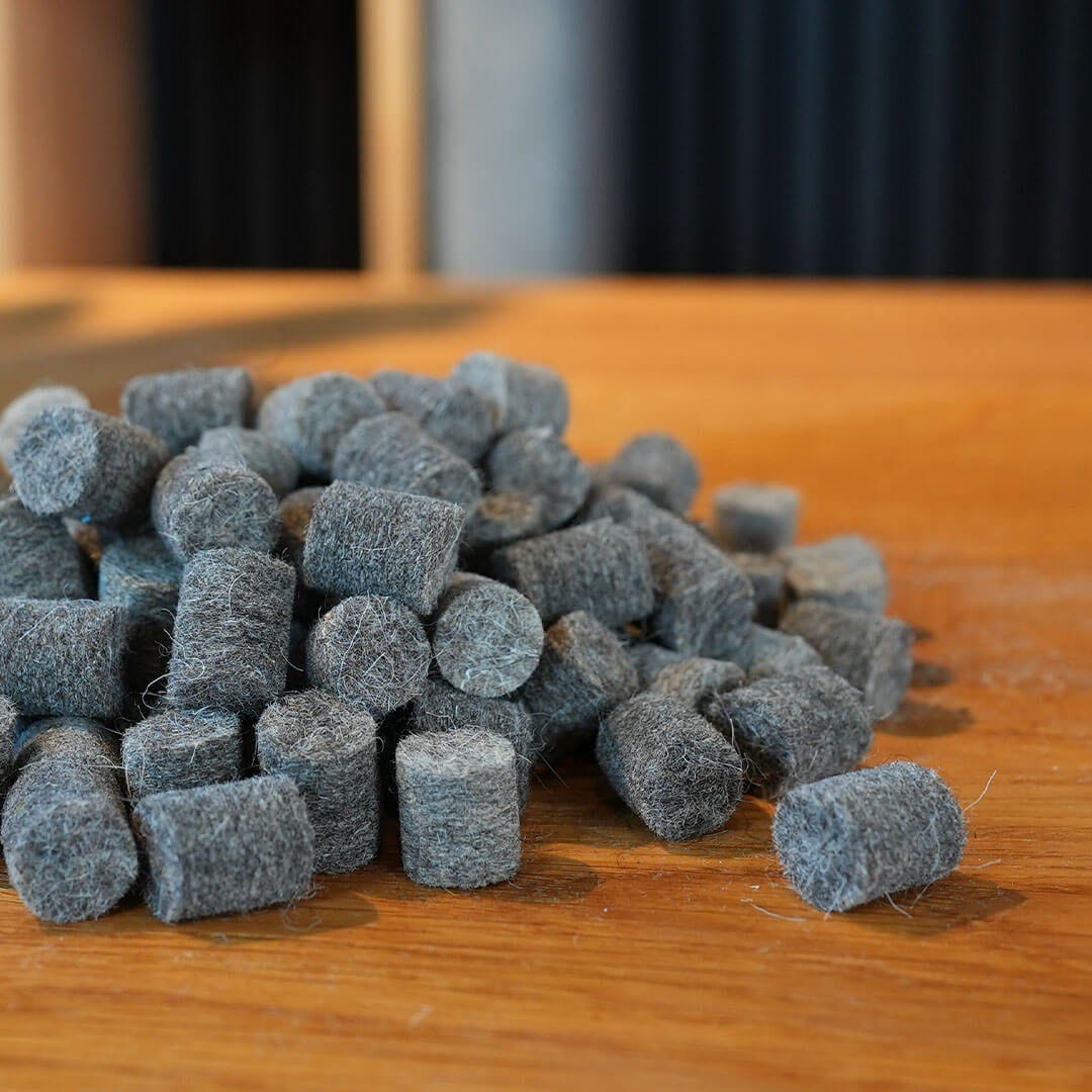 100 x Filz Stopfen 10 mm Sattelfilz ø 1,5 cm