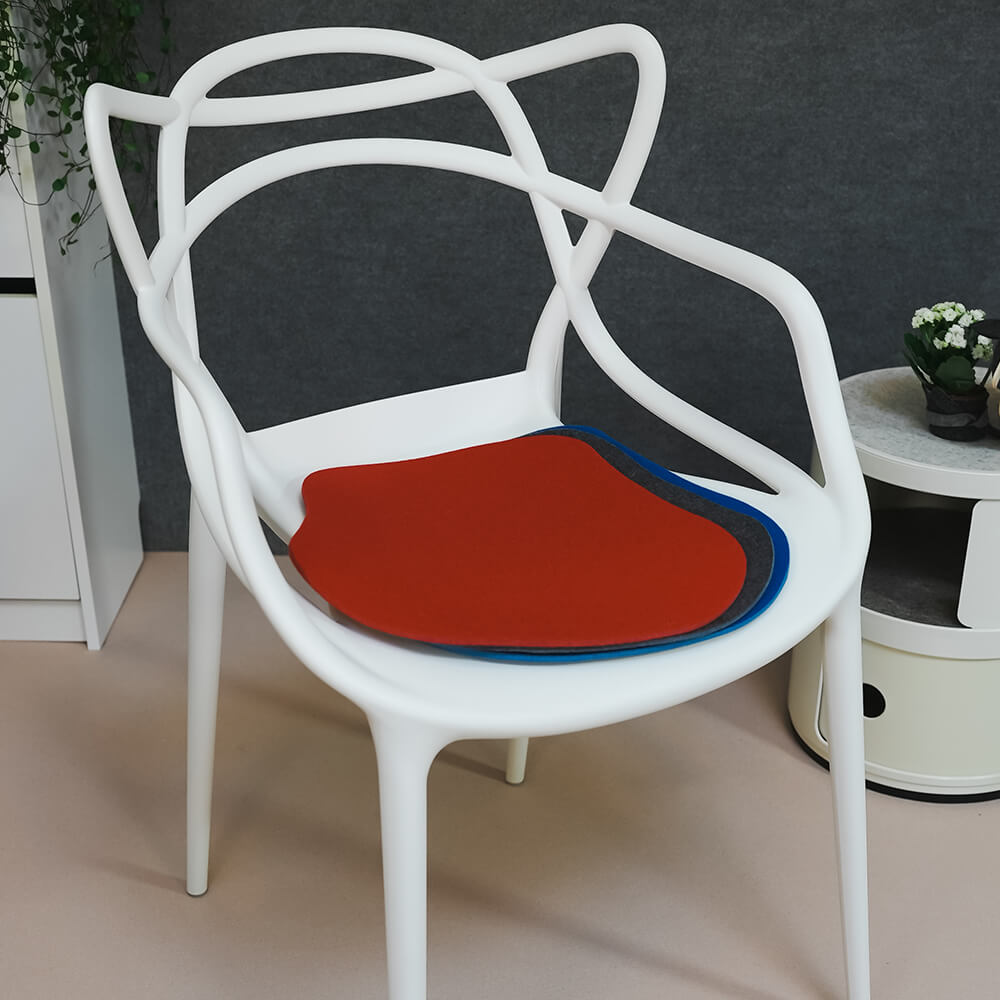 Unterlage aus Filz in verschiedenen Farben für Masters Stuhl